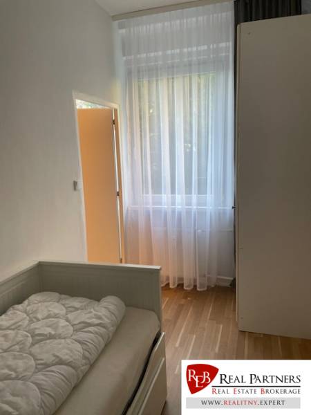 179902324 (6).jpg