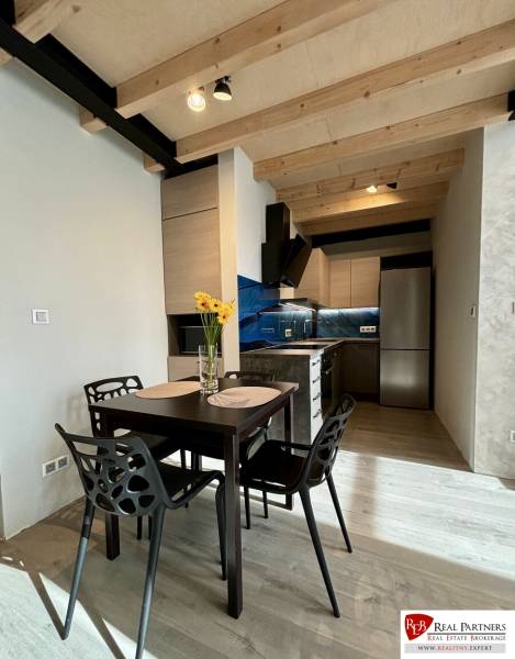 loft3.jpg