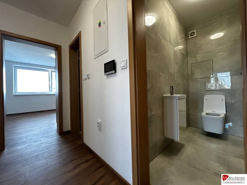 WhatsApp Image 2025-09-02 at 14.08.10 (3).jpeg