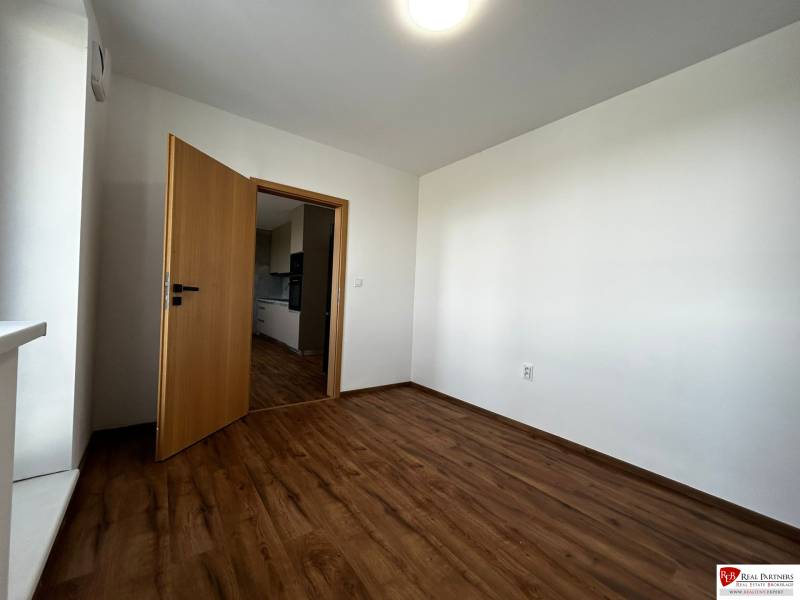 WhatsApp Image 2025-09-02 at 14.08.09 (1).jpeg