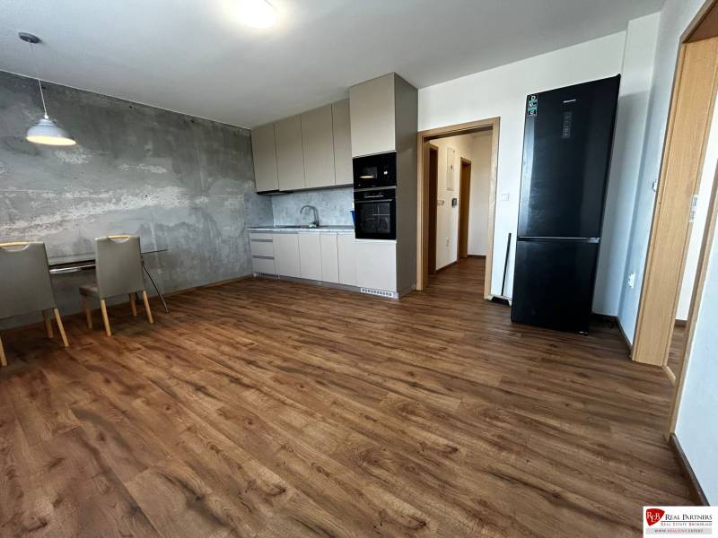 WhatsApp Image 2025-09-02 at 14.08.09 (4).jpeg