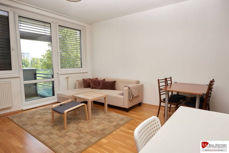 1 Obyvacka_Zaporozska 1.jpg