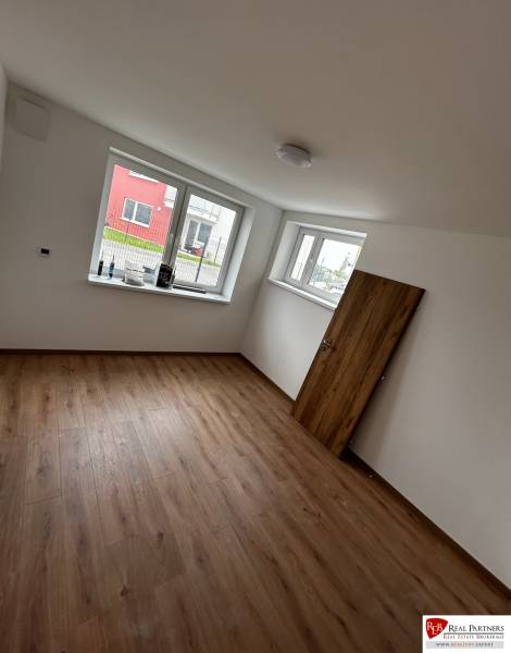 Snímka obrazovky 2025-05-22 o 17.39.49.png