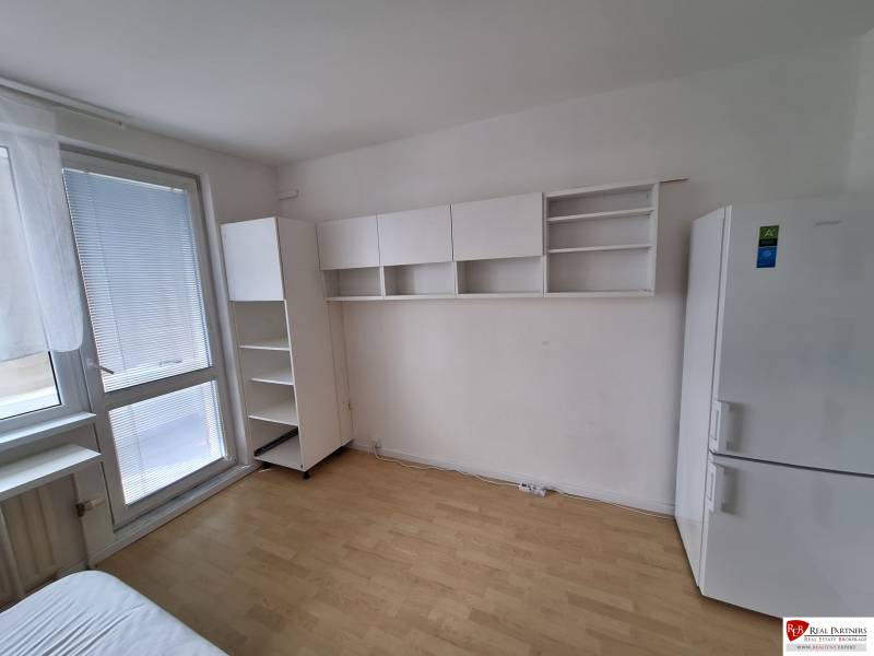 2  izba 3 gars Nam Hraniciarov 2A.jpg