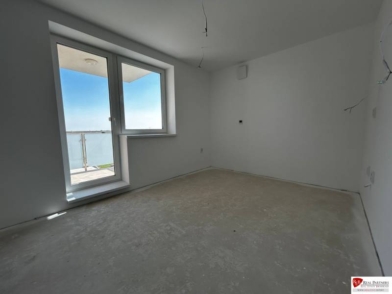 WhatsApp Image 2025-08-11 at 16.28.13 (1).jpeg