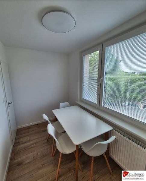 Snímka obrazovky 2025-06-12 o 9.04.49.png