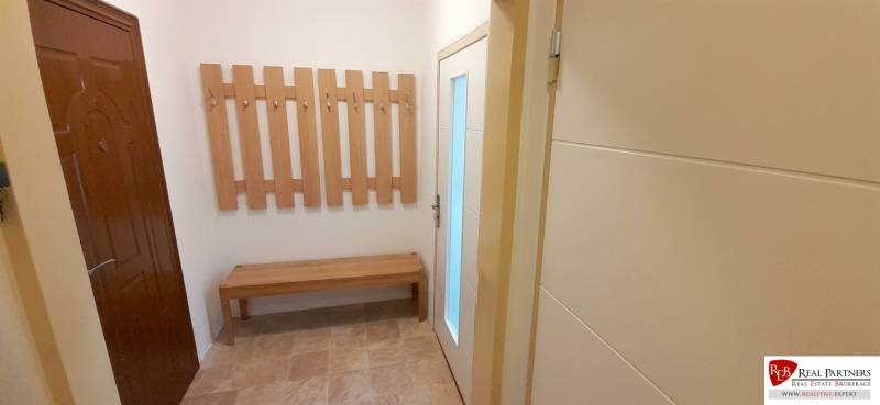 Račianske mýto_chodba3.jpg