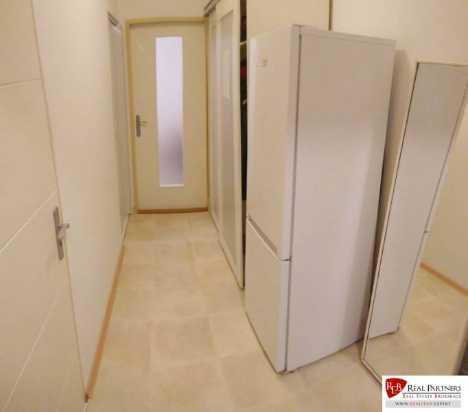 Račianske mýto_chodba2.jpg