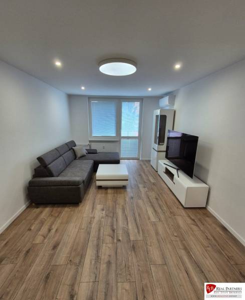 Snímka obrazovky 2025-06-12 o 9.03.45.png