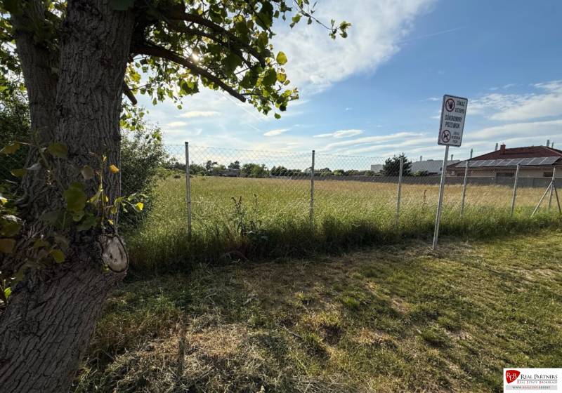 Snímka obrazovky 2025-05-16 o 15.26.41.png