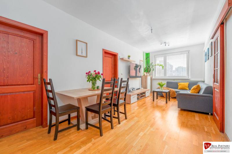 Budatínska_jedl.kut a obyvacka.jpeg