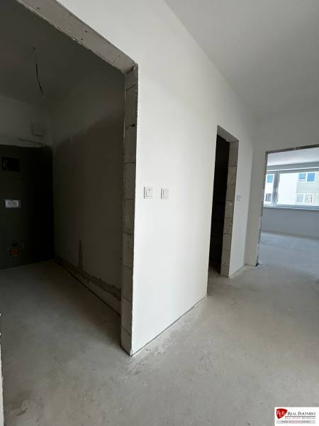 WhatsApp Image 2025-08-11 at 16.28.15 (7).jpeg