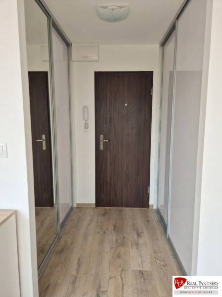 Staré záhrady_1izb_2_upr.jpg