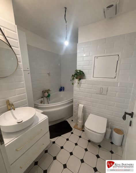192541369 (4).jpg