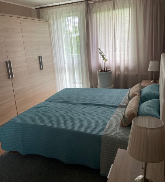 Prenájom - 3-izbový byt s balkónom – Ružinovská ulica_2..jpg