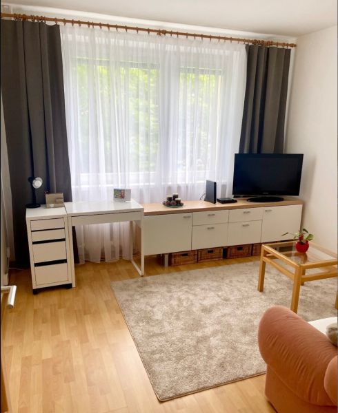 Prenájom - 3-izbový byt s balkónom – Ružinovská ulica_15..jpg