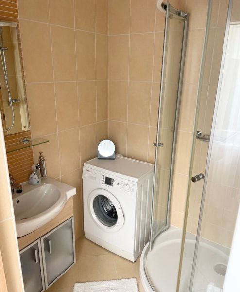 Prenájom - 3-izbový byt s balkónom – Ružinovská ulica_13..jpg